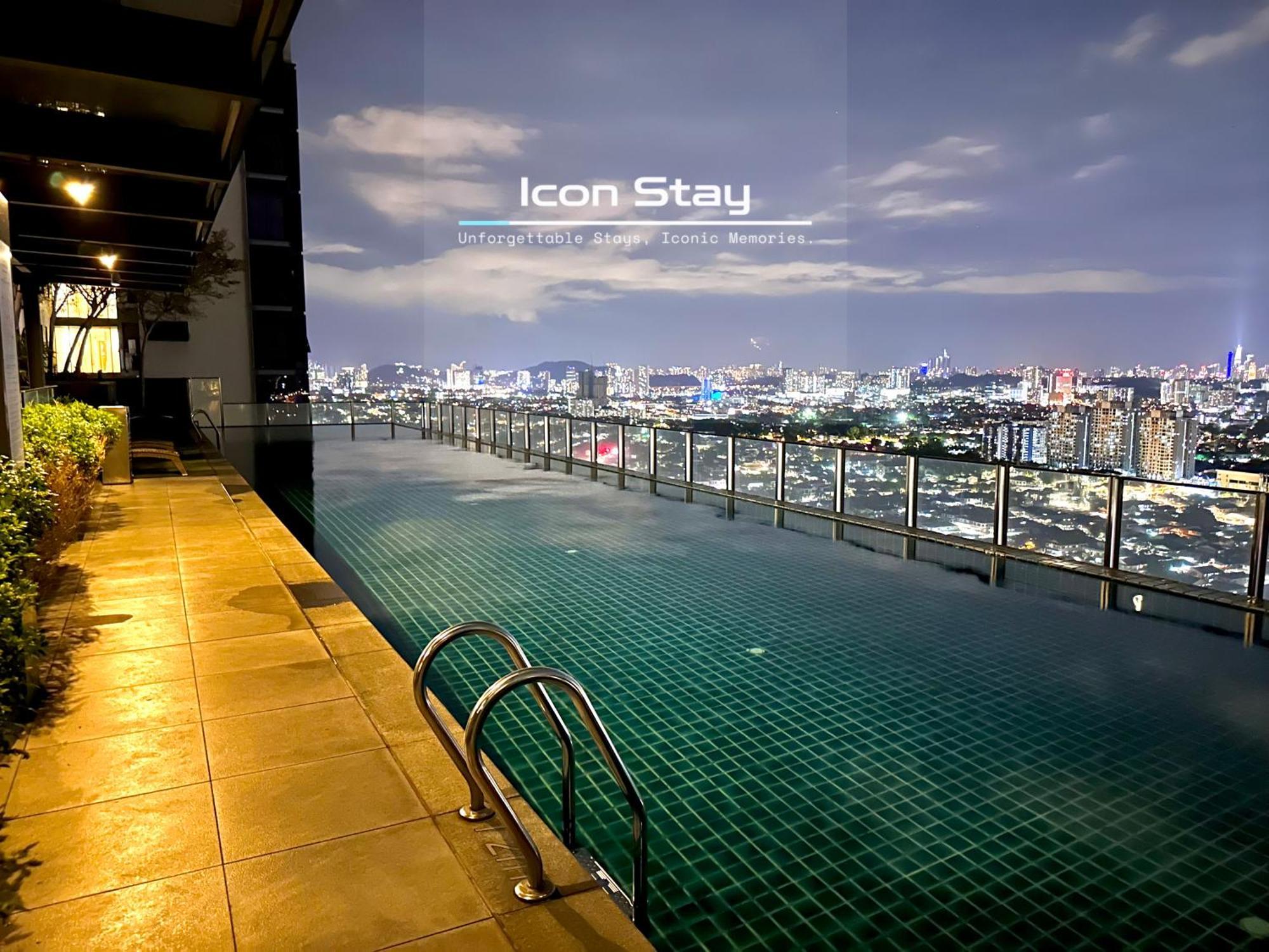 Takuro Homestay Петалинг-Джая Экстерьер фото